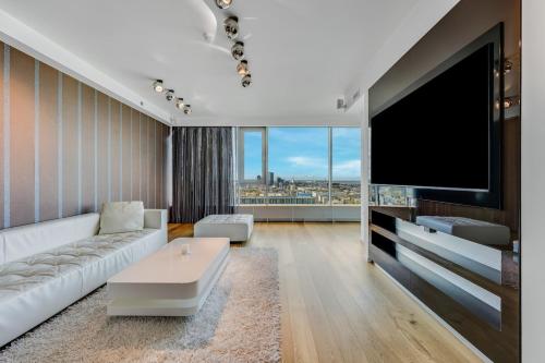 SkyResidence Panoram View Ultra Luxury Apartment, Tallinn (photo 2)