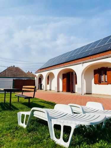 ทัศนียภาพ, SZÍVES LAK (SZIVES LAK) in เฟอร์ตอสเซนต์มิคลอส