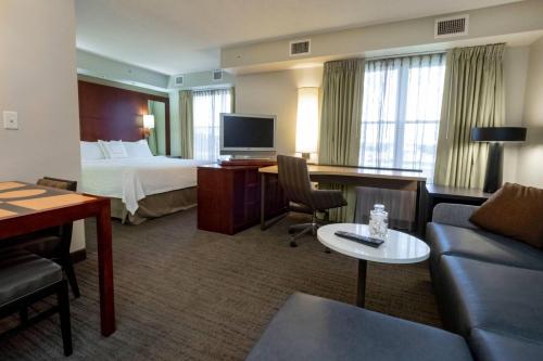 Residence Inn by Marriott Hazleton - image 13