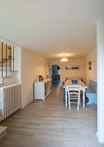 Two-Bedroom Apartment room in Il giardino di sabbia