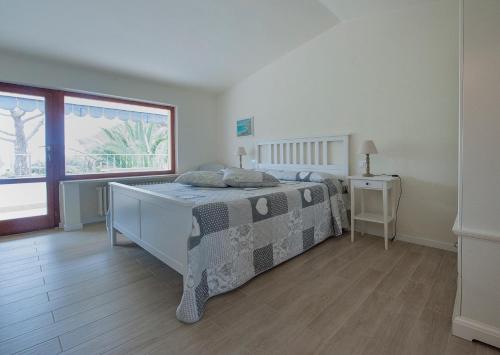 Two-Bedroom Apartment image 3