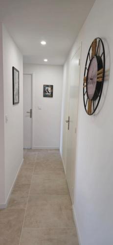 Les chambres de Sandrine avec salle d'eau privée dans un appartement en collocation 5