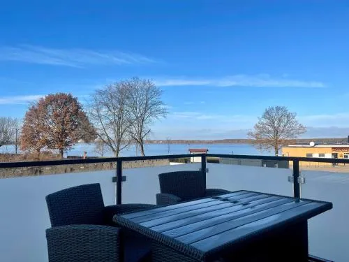 KoschenOase Wohnung mit Seeblick 4 Personen in Großkoschen, Deutschland