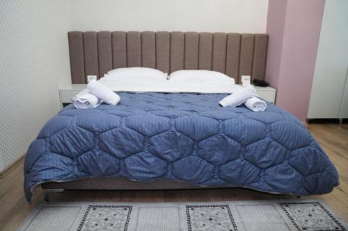 1 double bed