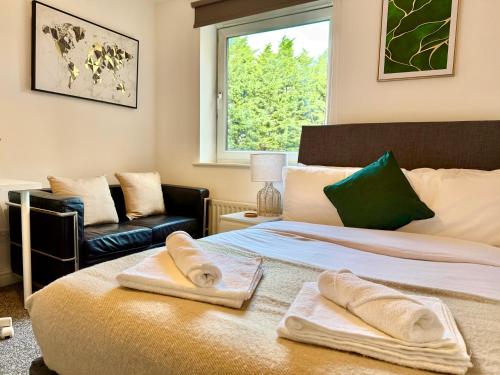 Spacious 2 Bed Flat Free Private Parking, Leeds (Foto 2)