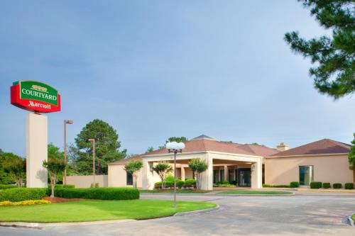 Courtyard by Marriott Columbus in Columbus, USA