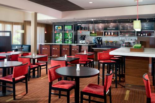 Courtyard by Marriott Columbus, Columbus