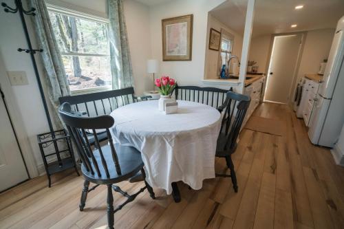 บริการและสิ่งอำนวยความสะดวก, Hadley Hideaway Cottage in ฮัดลีย์ (MA)