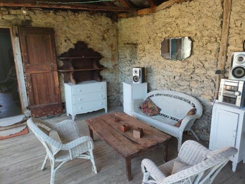 Aile de la Maison de Chouliou in Balagueres