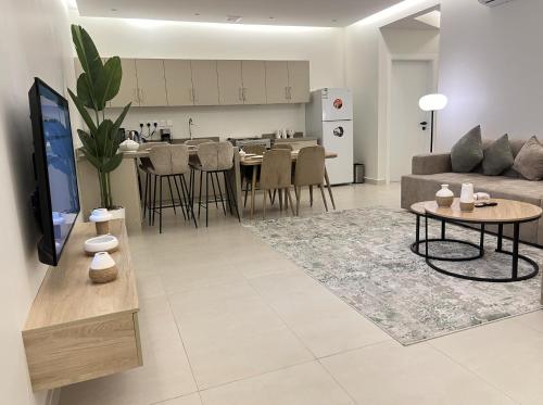 Cozzzy Apartments in อัล โอลายา