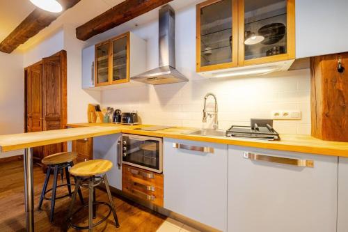 Kitchen, Marmotte Mountain Manor in Argentiere