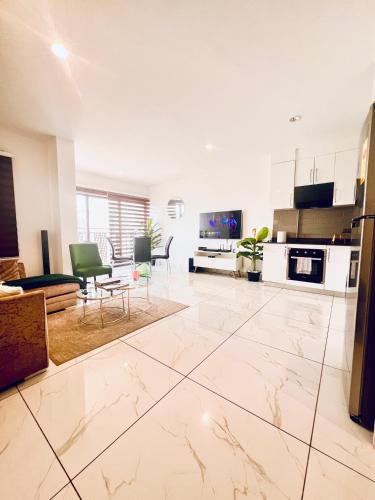 Luxury 1 bdrm Suite, Cantonments-Labone in Labone