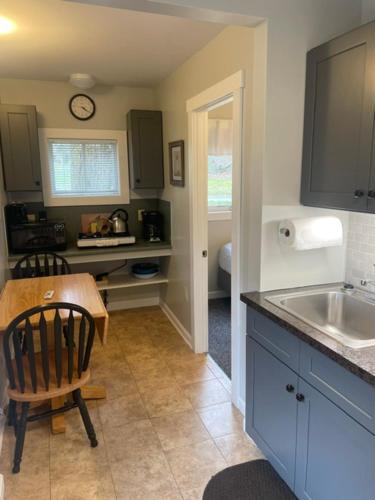 Elmwood Motor Court in โอลด์ออร์ชาร์ดบีช (เมน)