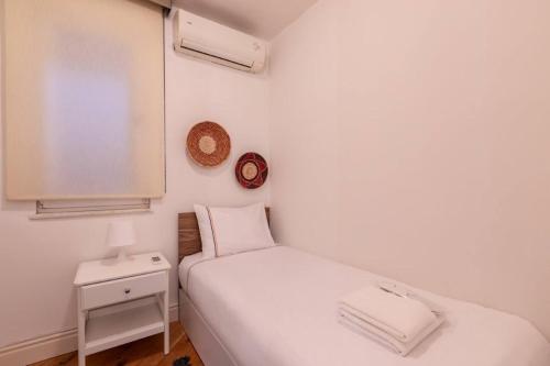 Luxury Modern 3Bed25Bath Central Bright Pad #375 - image 5