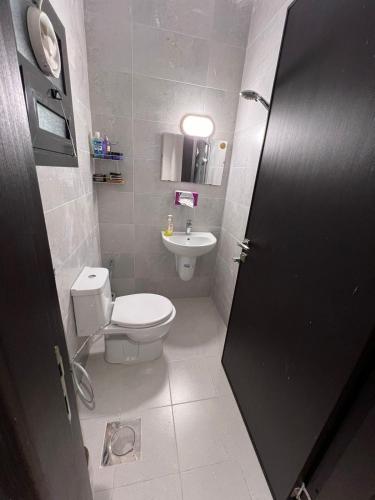 Shared Apartment with one person In The City Center 2Bedroom 5G Internet, Kuwejt (zdjęcie 7)