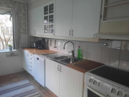 Kitchen, Okidoki huset med welness in Hagfors