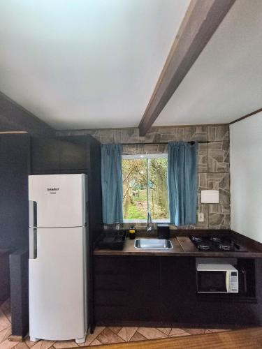 Condomínio 3 casas (Condominio 3 casas) in São João do Rio Vermelho