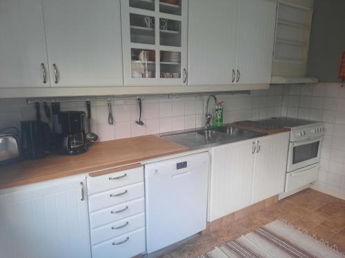Kitchen, Okidoki huset med welness in Hagfors