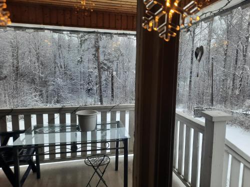 Balcony/terrace, Okidoki huset med welness in Hagfors