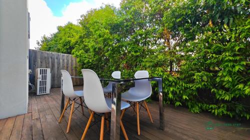 Modern 2-Bedroom Townhouse Near DFO & RMIT