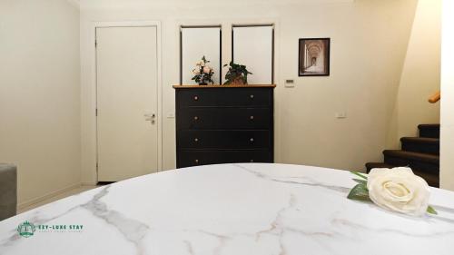 Modern 2-Bedroom Townhouse Near DFO & RMIT