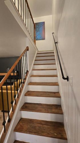 Luxury 4 Bedroom Modern Escape in Hazel Park