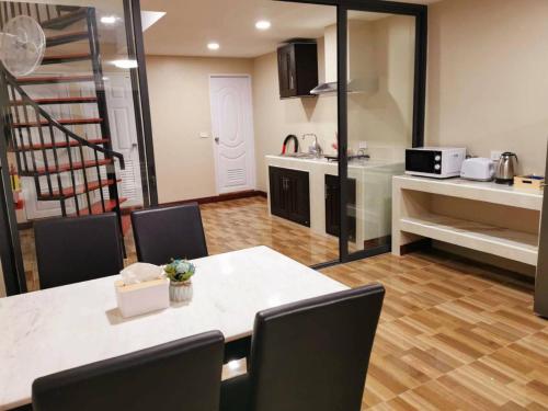 NEW! KG home 3 Bedrooms/ Free Wi-Fi, Bangkok (fotografie 4)