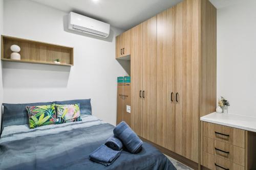 Cozy Stays - Private Rooms in Adelaide CBD with Shared Facilities