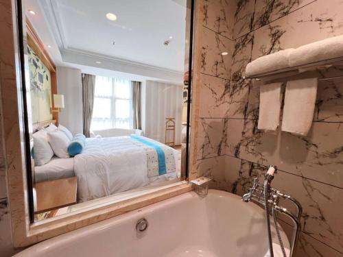 เมนไชน์ กอลเรีย พลาซา โฮเต็ล (Menshine Gloria Plaza Hotel) in ชานโถว