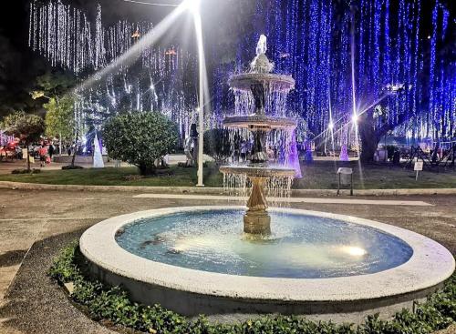 Spacious, Renovated, 2Hb in style and with Pool