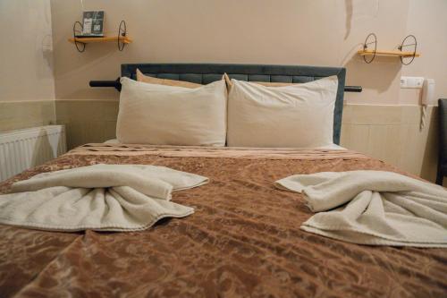 Deluxe Room image 3