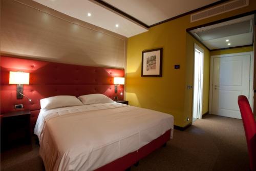palace hotel legnano