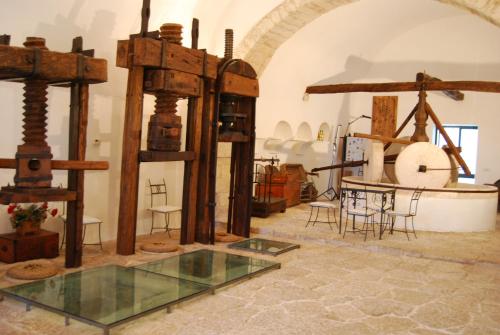 玛丹娜尹科罗娜塔农庄酒店