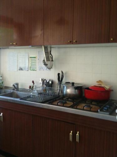 Kitchen, Gardens, Pool and More ! in Bougival