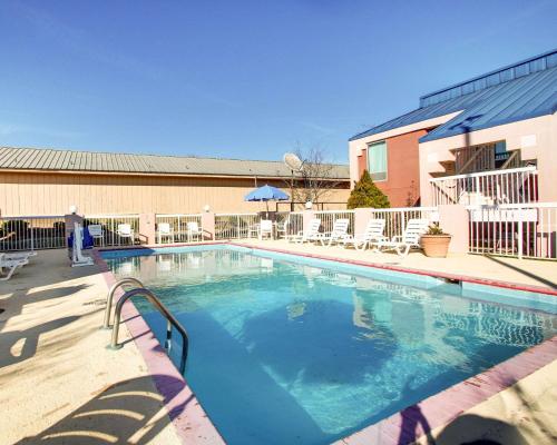 Quality Inn Brookhaven - image 6