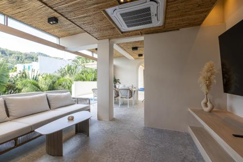 Facilities, Amala Grand Bleu Resort Hilltops in Kamala