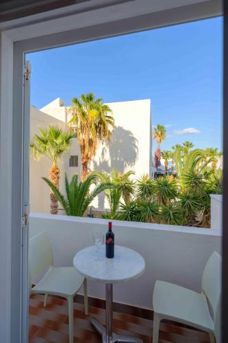 Kilátás, Afroditi Venus Beach Hotel & Spa in Kamari