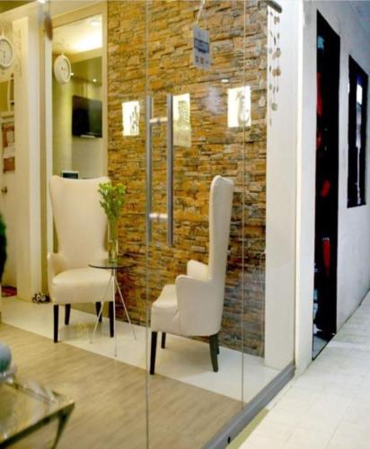RedDoorz at Sir G Hotel D'Mall Boracay – Boracay Island, AK