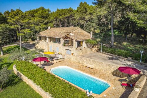 Villa Cheval Blanc by Villa Plus