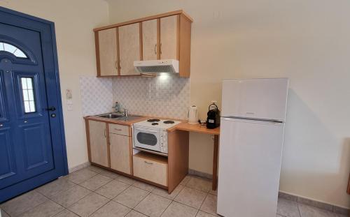 Afrato Village Sea View apartments 4