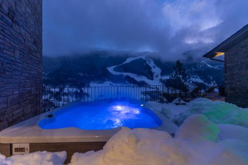 Bany calent, Luxury Home in El Tarter, Andorra - Happy Rentals in Incles