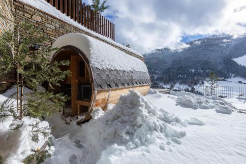 Sauna, Luxury Home in El Tarter, Andorra - Happy Rentals in Incles