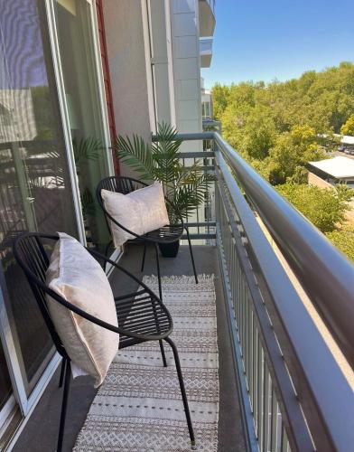 Resort-Inspired Bliss- Modern & Cozy Apartment Resort-Inspired Bliss- Modern & Cozy Apartment