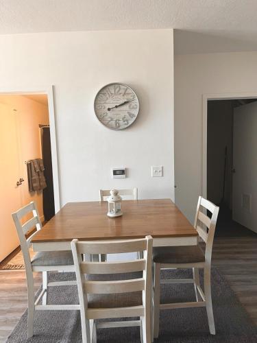 Resort-Inspired Bliss- Modern & Cozy Apartment Resort-Inspired Bliss- Modern & Cozy Apartment