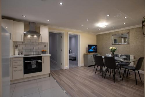 Luxury Ground Floor 2 Bedroom Apartment, Londyn