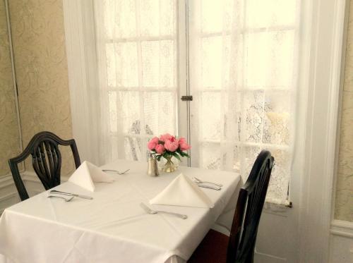 Létesítmények, Four Chimneys Inn in Bennington (Vermont)