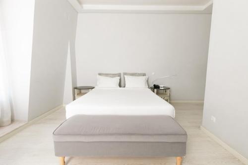 Superior Double Room with City View image 6
