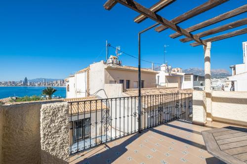 Apartamentos El Castell - main image