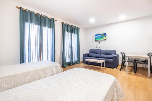 Apartamentos El Castell - image 14
