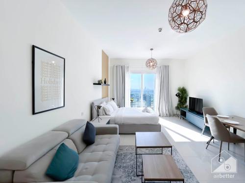 Amazing Studio with Balcony & View Dubai, Dubái